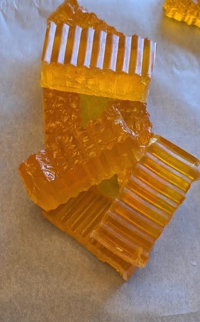 Don't Worry , 🐝 Happy  soap